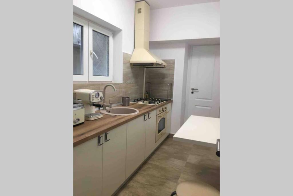 Magheru Cozy New 2 Apartment *